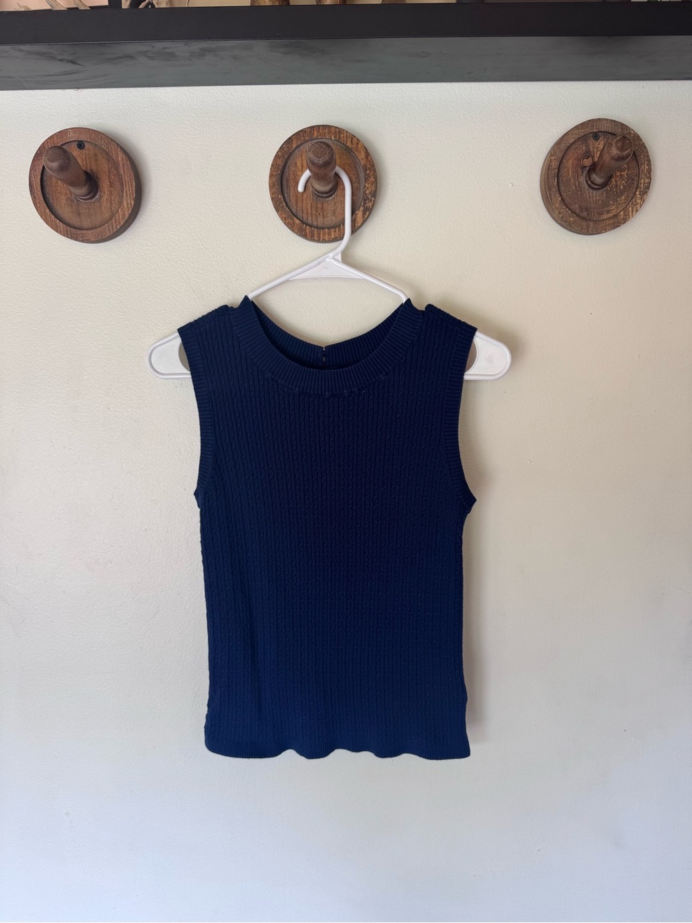 Lands' End Navy cable knit Sleeveless Tank size small